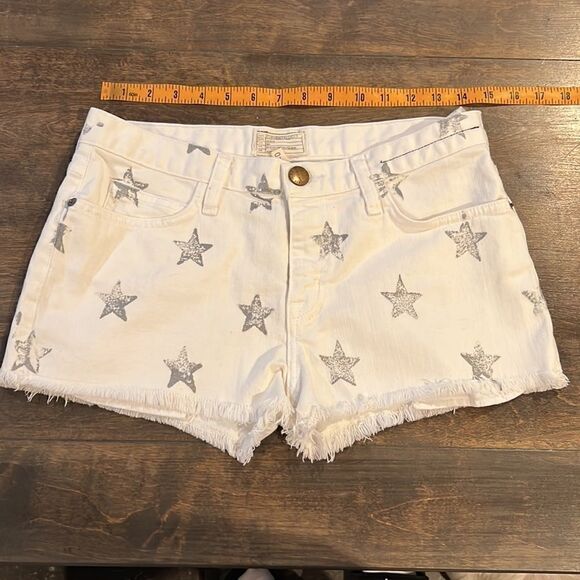 Current/Elliott The boyfriend shorts in
sugar with metallic Sz-25 - Picture 5 of 12